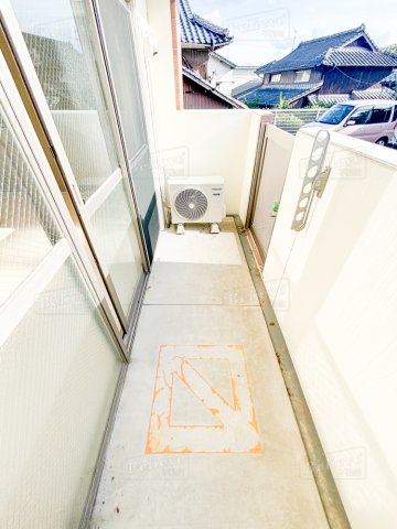 バルコニー　陽当たり良好なバルコニーです♪