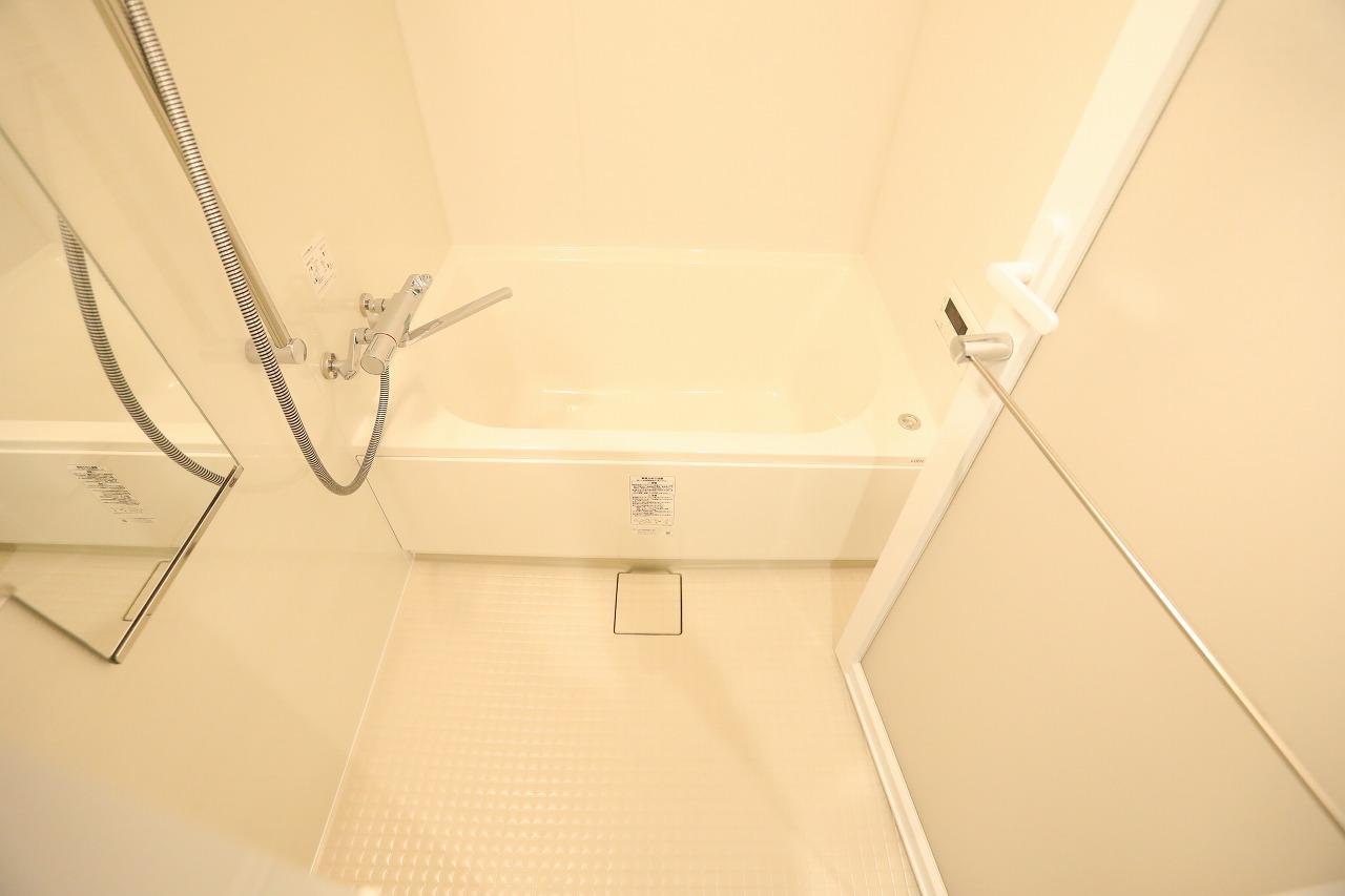 バス・シャワールーム　バス