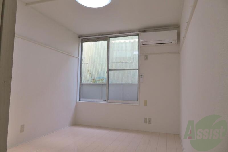 居室・リビング　お部屋が真っ白で清潔感を感じます、、