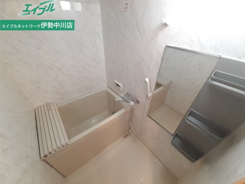 バス・シャワールーム　同型参考写真