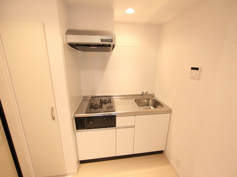 キッチン　システムキッチン（ガス2口）冷蔵庫・レンジ等ご用意できます