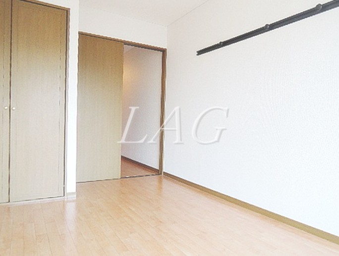 居室・リビング　洋室のお部屋です。