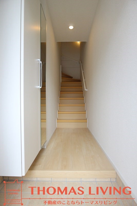 玄関　建設中で写真を準備中の為、同シリーズの写真でご参考下さい。