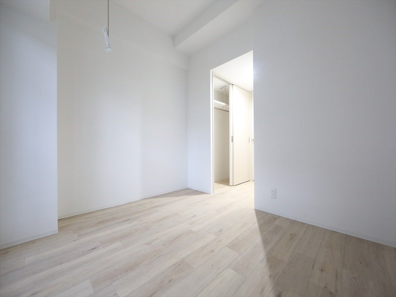 居室・リビング　洋室6.3帖　クローゼット付（収納充実してます）