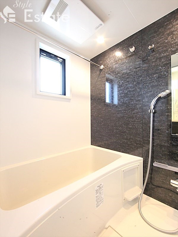 バス・シャワールーム　バスルーム