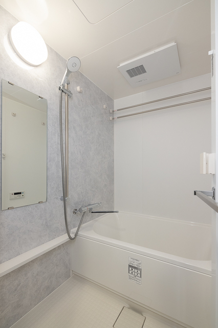 バス・シャワールーム　※写真は同タイプ住戸です。