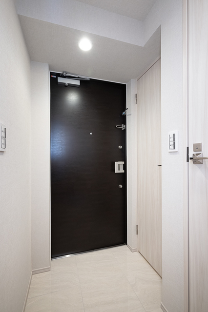 玄関　※写真は同タイプ住戸です。