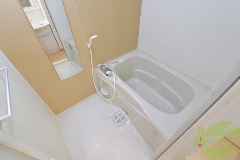 バス・シャワールーム　清潔感のある浴室