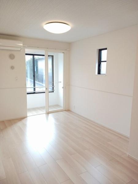 居室・リビング　※現況優先となります。