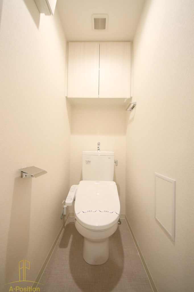 トイレ　プレサンス難波マジョリティ