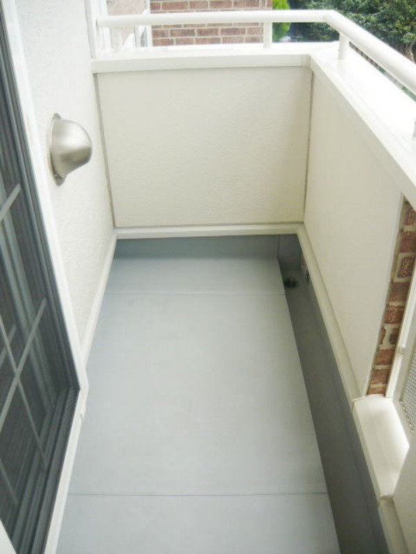 バルコニー　図面と現状に相違がある場合には現状を優先