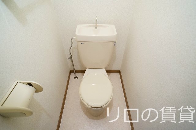 トイレ　別号室