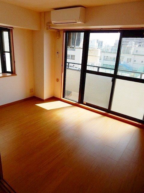 居室・リビング　物件画像