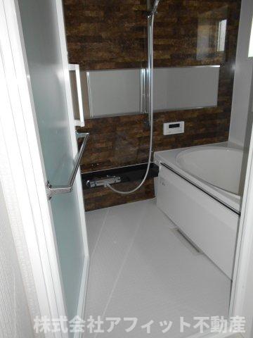 バス・シャワールーム　追い焚き機能付き