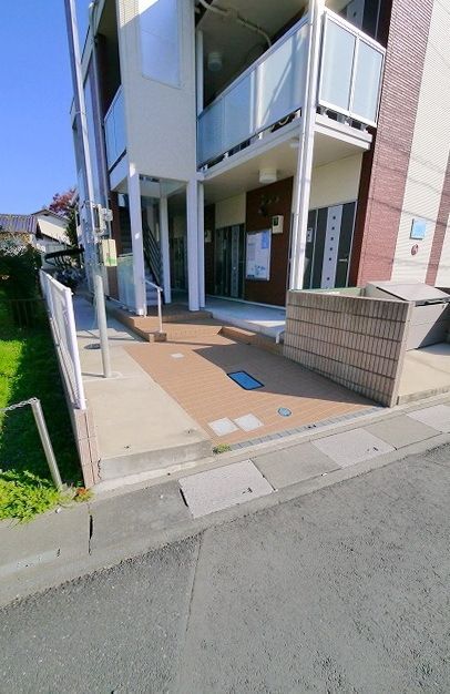 エントランス　入口部分