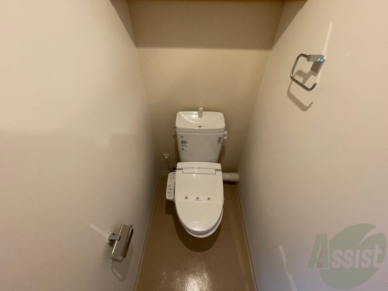 トイレ　こちらはトイレです。清潔感があり、安心して使用できます。