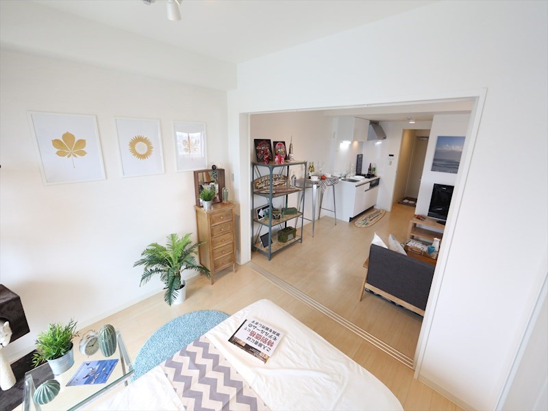 その他部屋・スペース　ＬＤＫ10.2帖　洋室6帖　つなげても仕切っても使えます