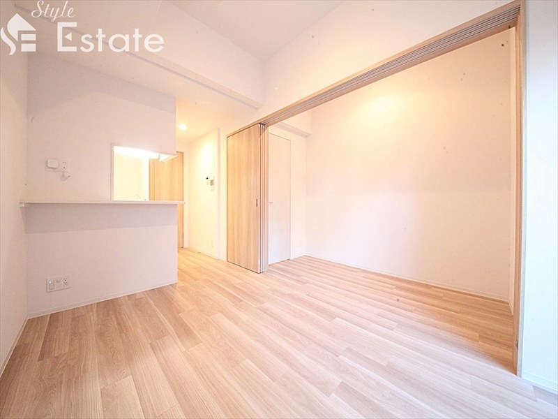 居室・リビング　内装