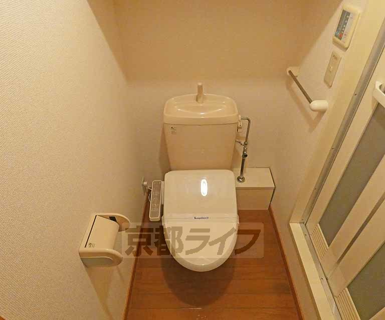 トイレ　ウォシュレット付きです！