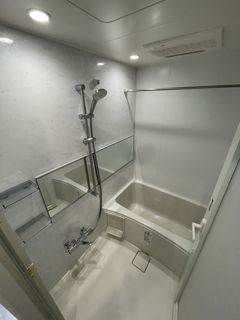 バス・シャワールーム