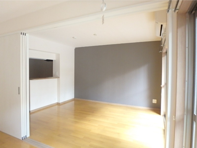 居室・リビング　図面と現状に相違がある場合には現状を優先