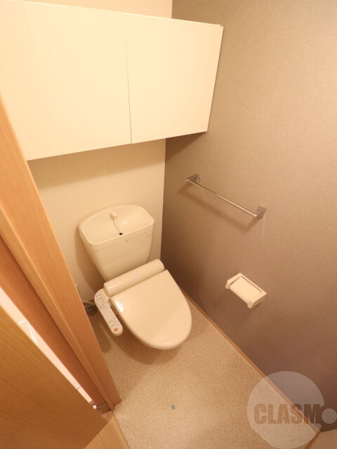 トイレ　温水洗浄暖房便座