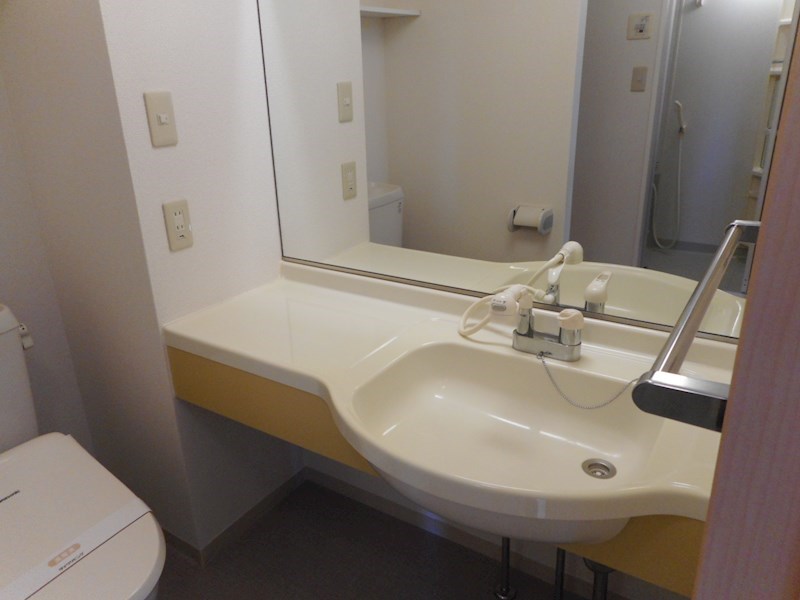 洗面設備　洗面※他号室の参考写真となります