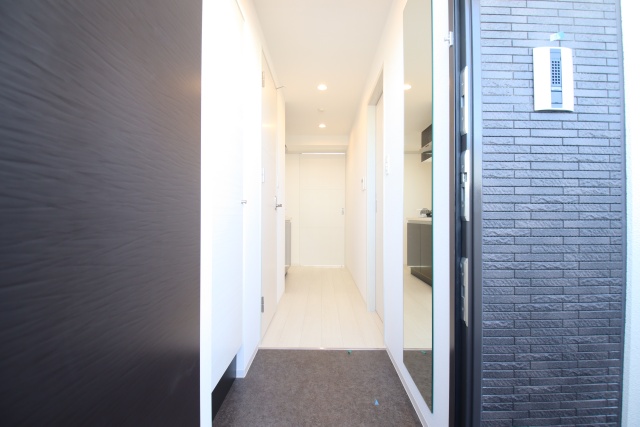 玄関　※別室の参考写真の為、現況優先です。