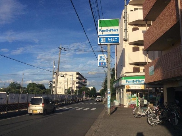 コンビニ　ファミリーマート武蔵村山大南店（コンビニ）まで392m