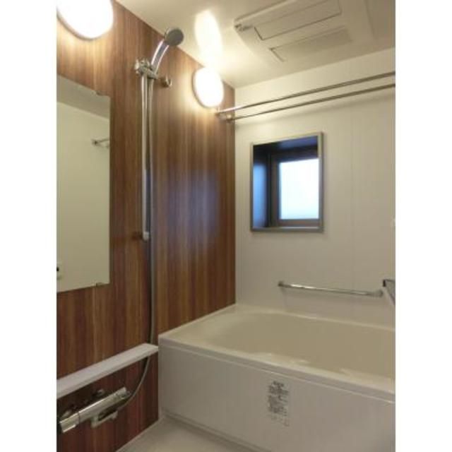 バス・シャワールーム　ゆったり過ごせるお風呂です