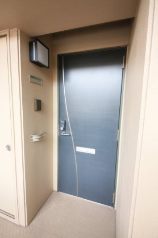 玄関　※別部屋同間取りのお写真となります。参考にご覧くださいませ。