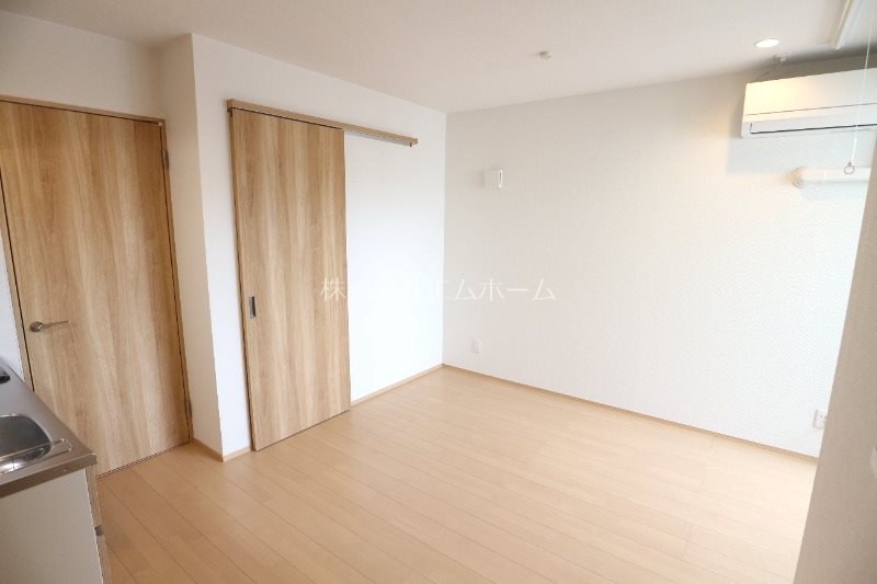 その他部屋・スペース　洋室8.0帖　クローゼット付（収納充実してます）
