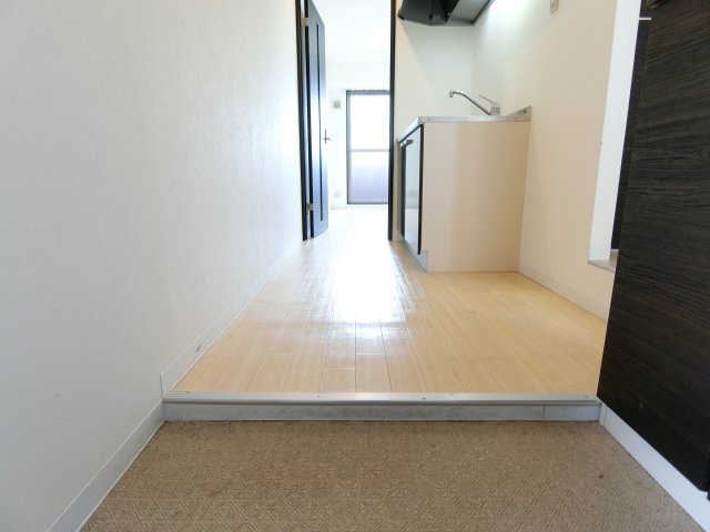 玄関　詳細は、RISUMO江坂本店までお問合せください♪
