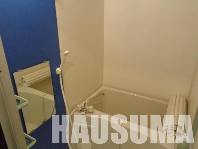 バス・シャワールーム　※他号室写真使用（反転タイプ）