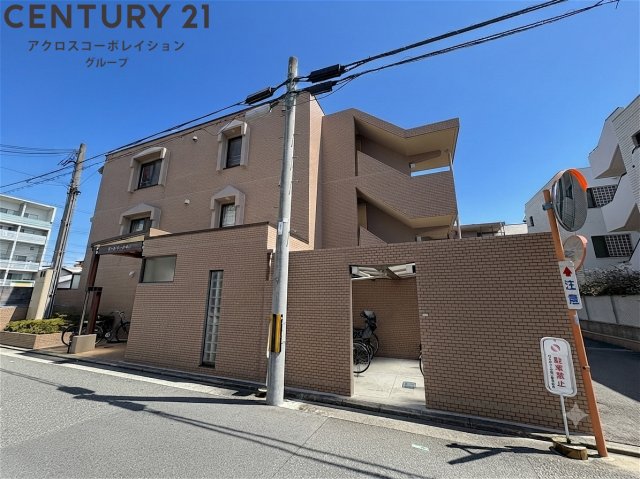 建物外観　オートロック付きの物件です！