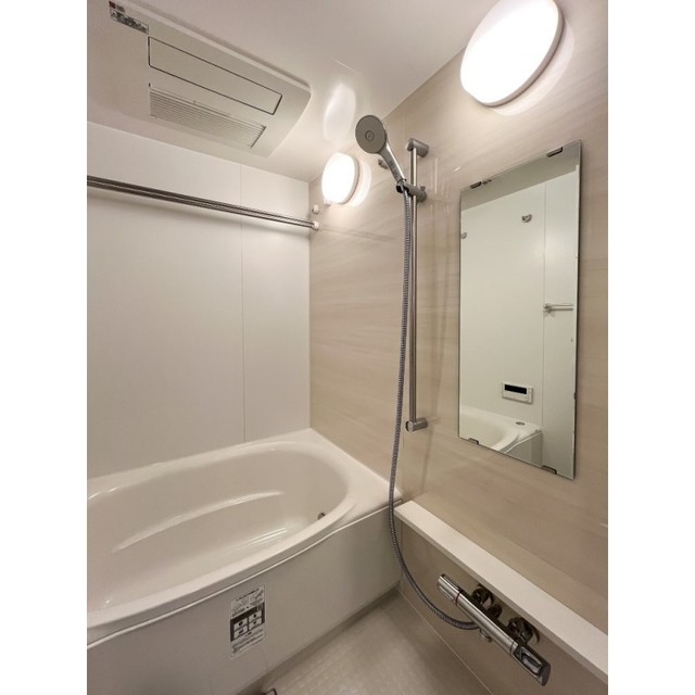 バス・シャワールーム　※写真は同タイプ住戸です。