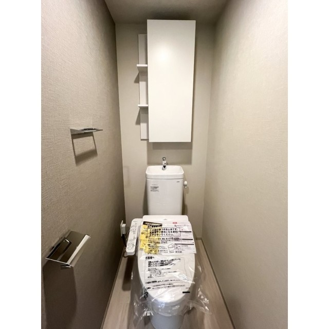 トイレ　※写真は同タイプ住戸です。