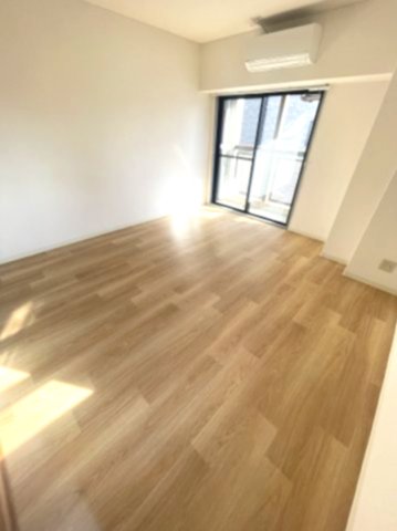 居室・リビング　※写真は同じマンションの違う部屋のものになります。