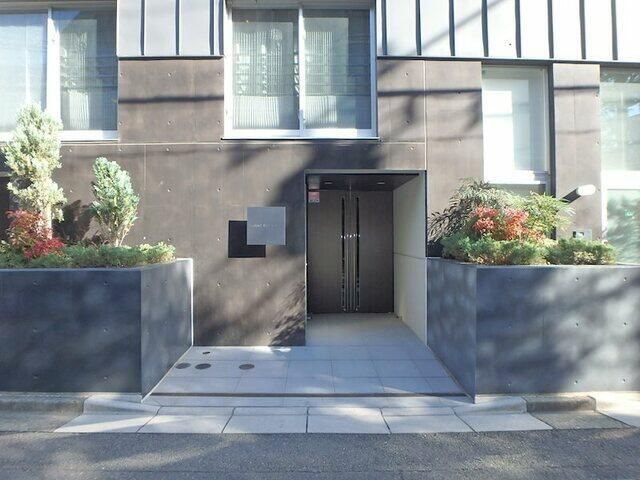 エントランス　毎日通るエントランスはこのようになっています