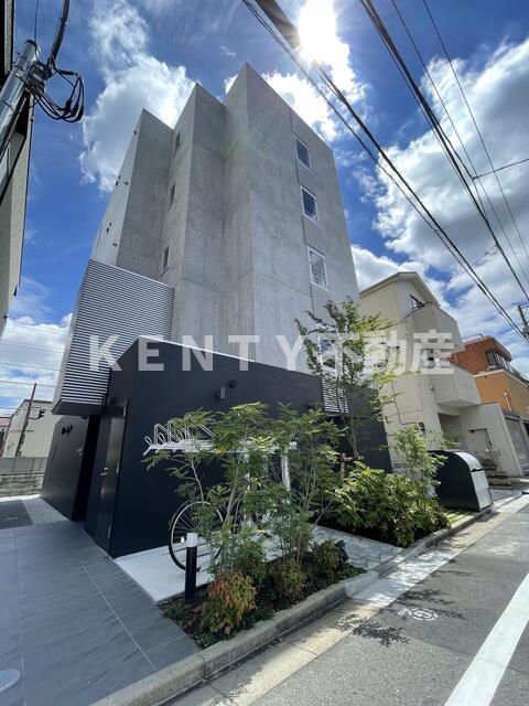 建物外観　落ち着いた雰囲気の外観です