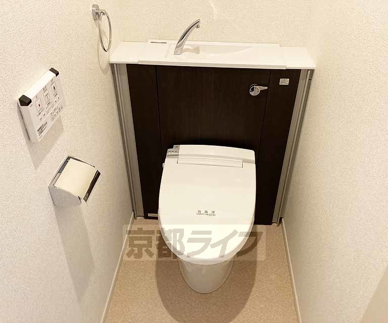 トイレ　清潔感のあるトイレです・