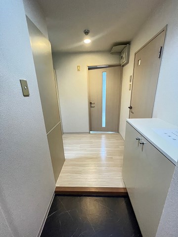 玄関　明るい玄関です