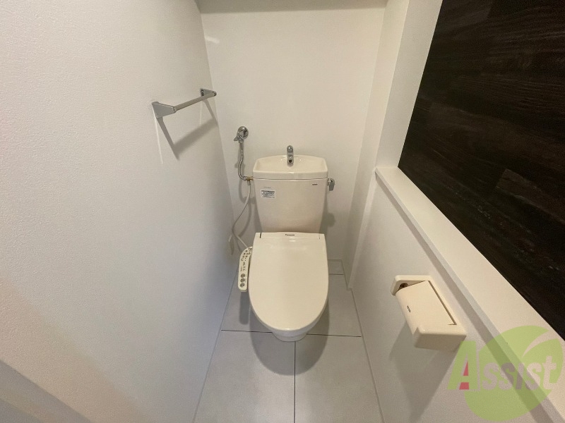 トイレ　トイレです。ウォシュレット付を探している方、おすすめです。