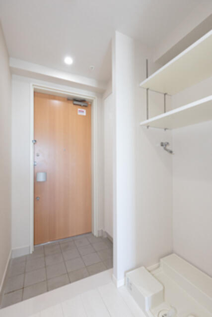 玄関　※写真は同タイプ住戸です。