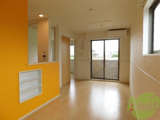 居室・リビング　リビングは１１．９帖のお部屋になっております！