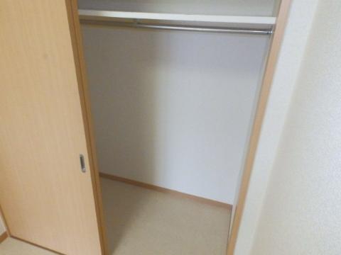 収納　クローゼット
