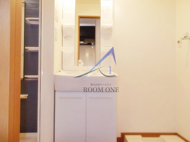 洗面設備　洗面台です。
