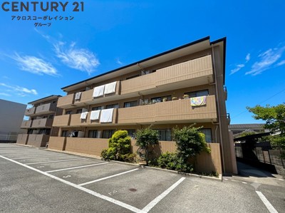 建物外観　モニター付きインターホンで安心です♪