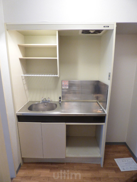 キッチン　別部屋のお写真です。ご参考までに！