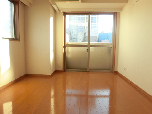 居室・リビング　※別部屋参考写真